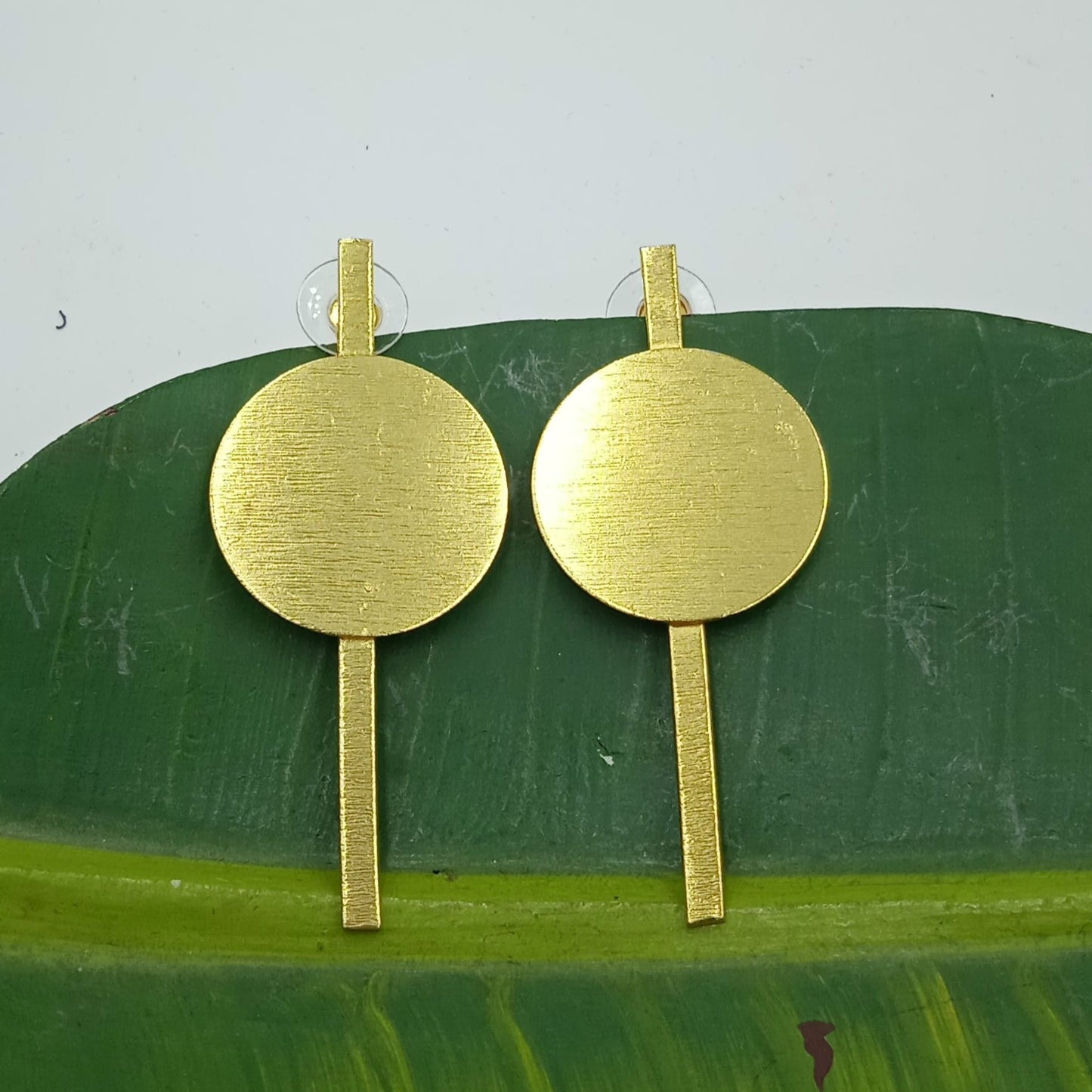 DECO-Ohrringe mit 18-karätigem Gold überzogen