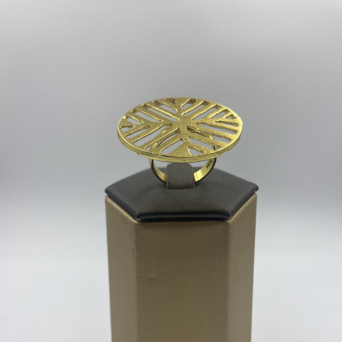Anillo POEPOE bañados en oro - Diseño con carácter