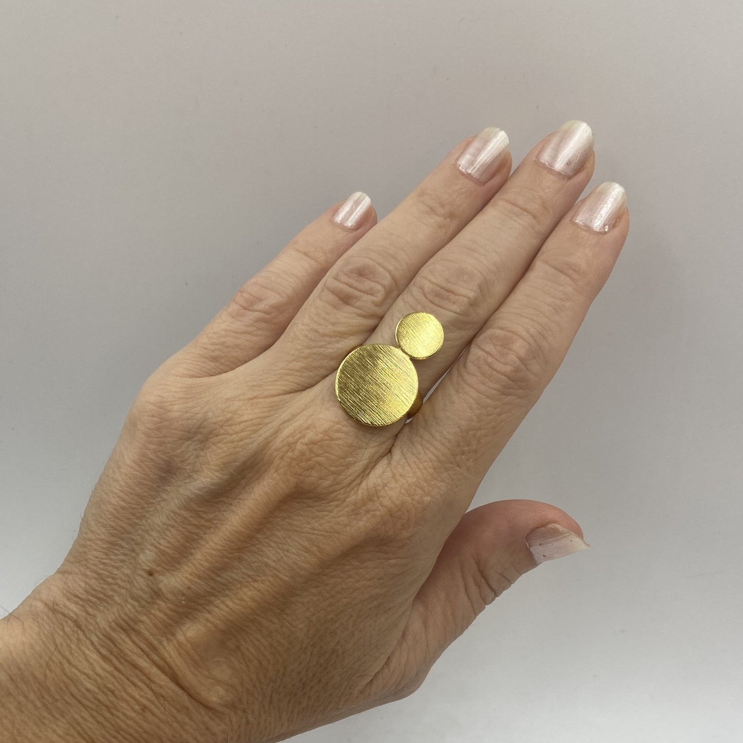 Anillo JÚPITER bañados en oro - Diseño con carácter