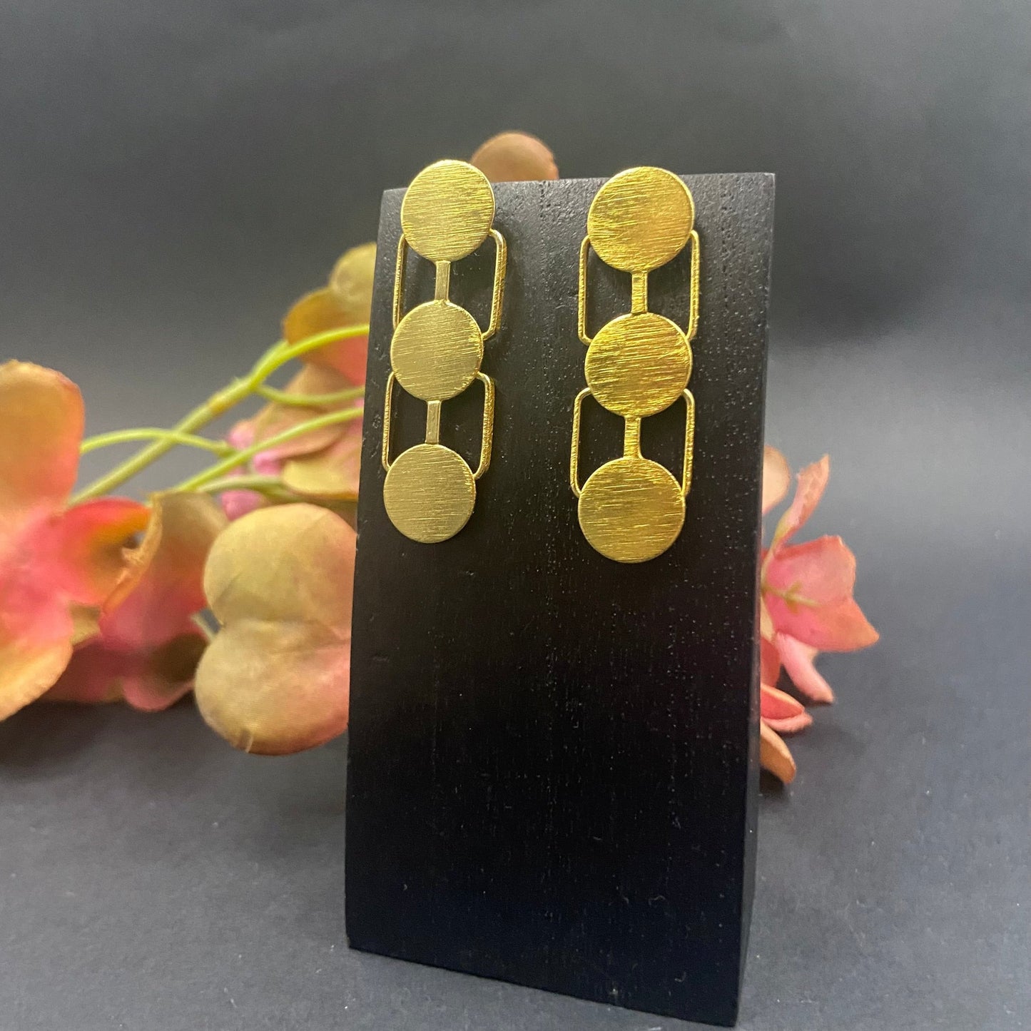DECO choker with 18kt gold plated pendant