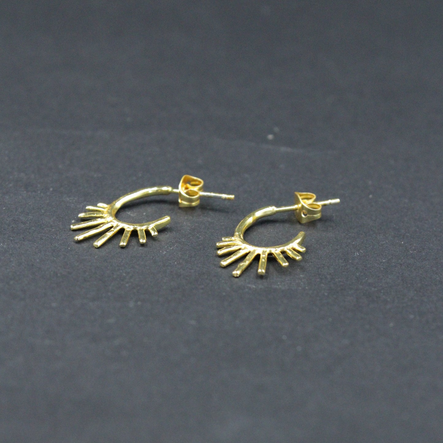 Designer-Ohrringe von SUNRAY, vergoldet mit 18 kt Gold