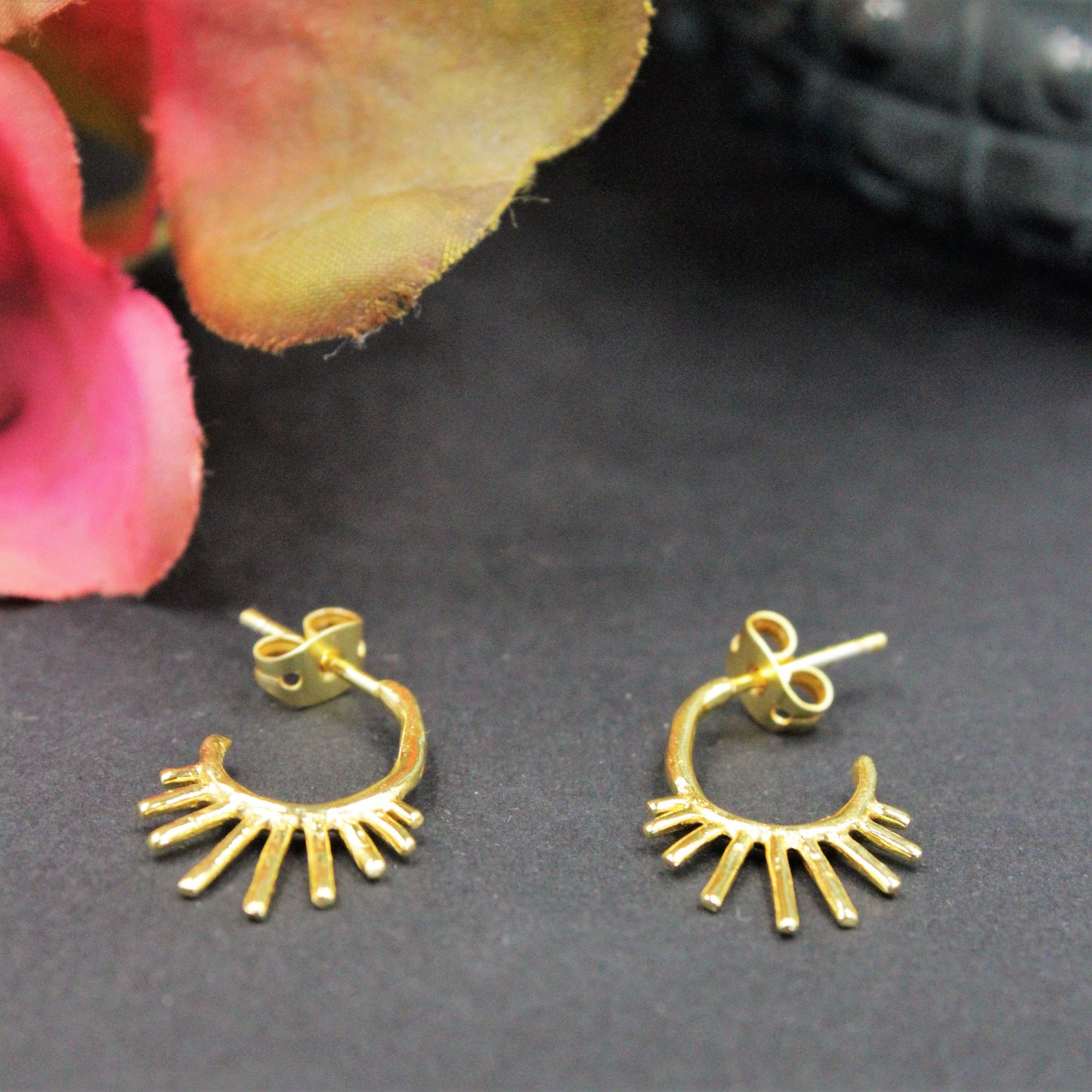 Designer-Ohrringe von SUNRAY, vergoldet mit 18 kt Gold