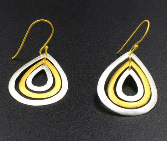 THREE DROPS Ohrringe, vergoldet und versilbert