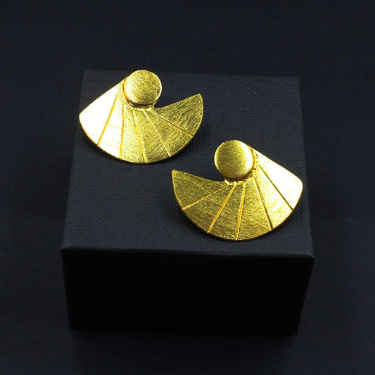 Knopfohrring mit 18-karätiger vergoldeter Kette