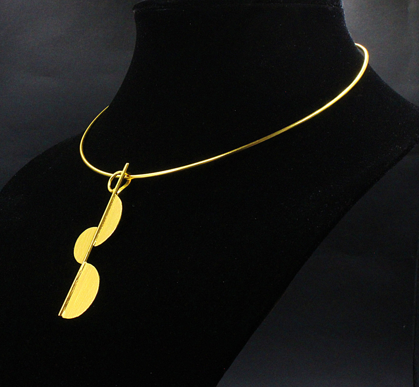 IMPERIA choker with 18kt gold plated pendant