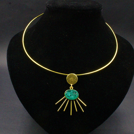 SOL-Halsband mit grünem Quarzanhänger, plattiert mit 18-karätigem Gold