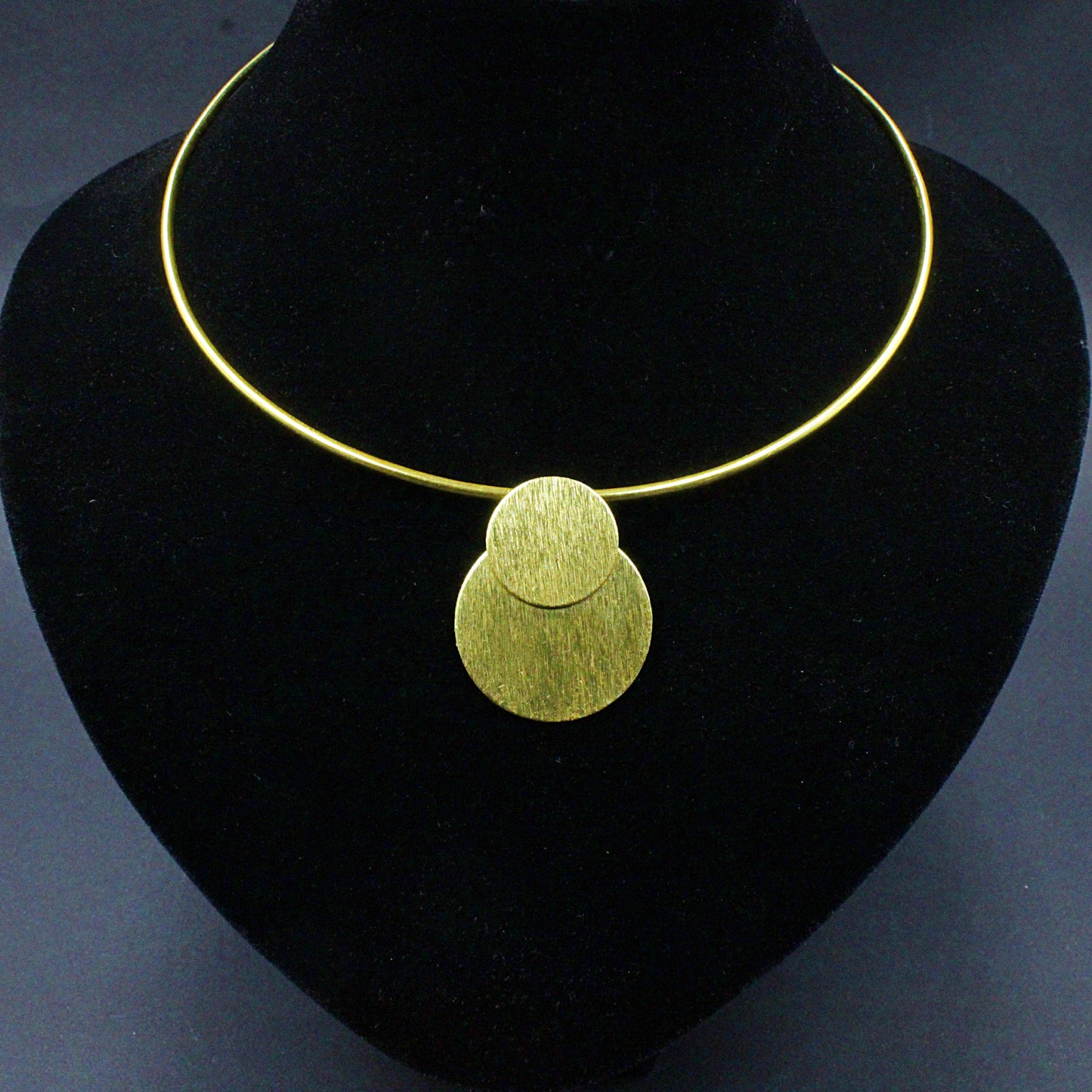 DECO choker with 18kt gold plated pendant