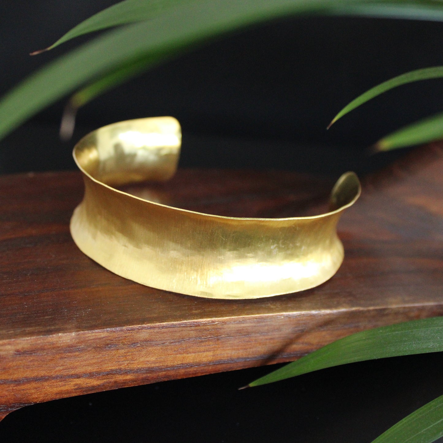 DECO choker with 18kt gold plated pendant