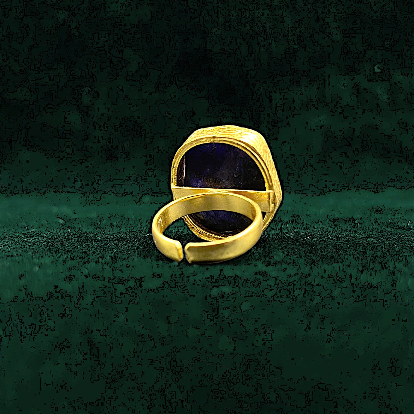 Anillo bañado en oro y piedra cuarzo ágata azul intenso - baño de oro