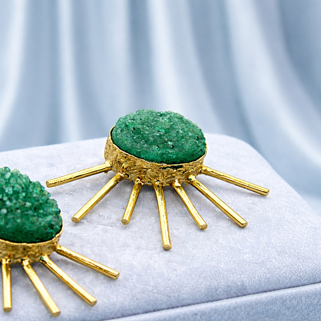Pendientes SOL VERDE con cuarzo verde bañados en oro