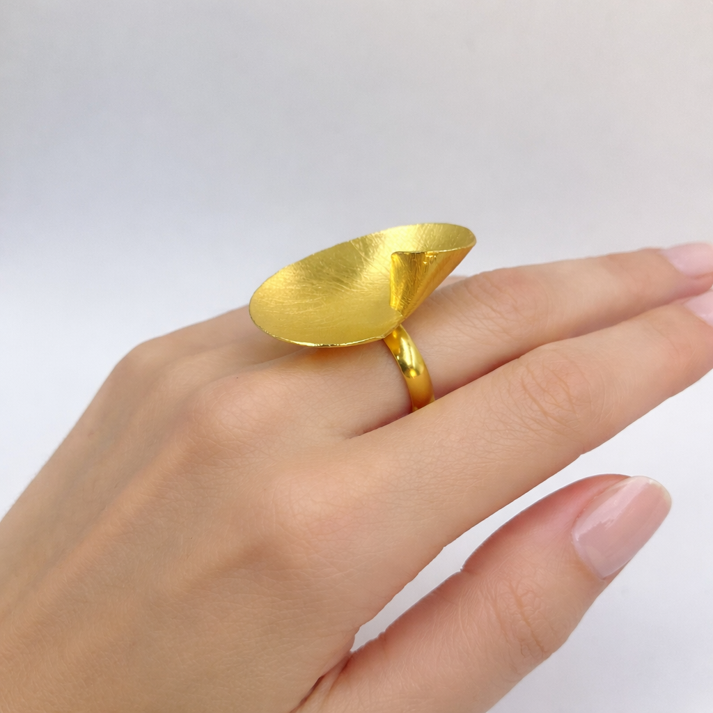 Anillo ELBA bañados en oro - Diseño con carácter