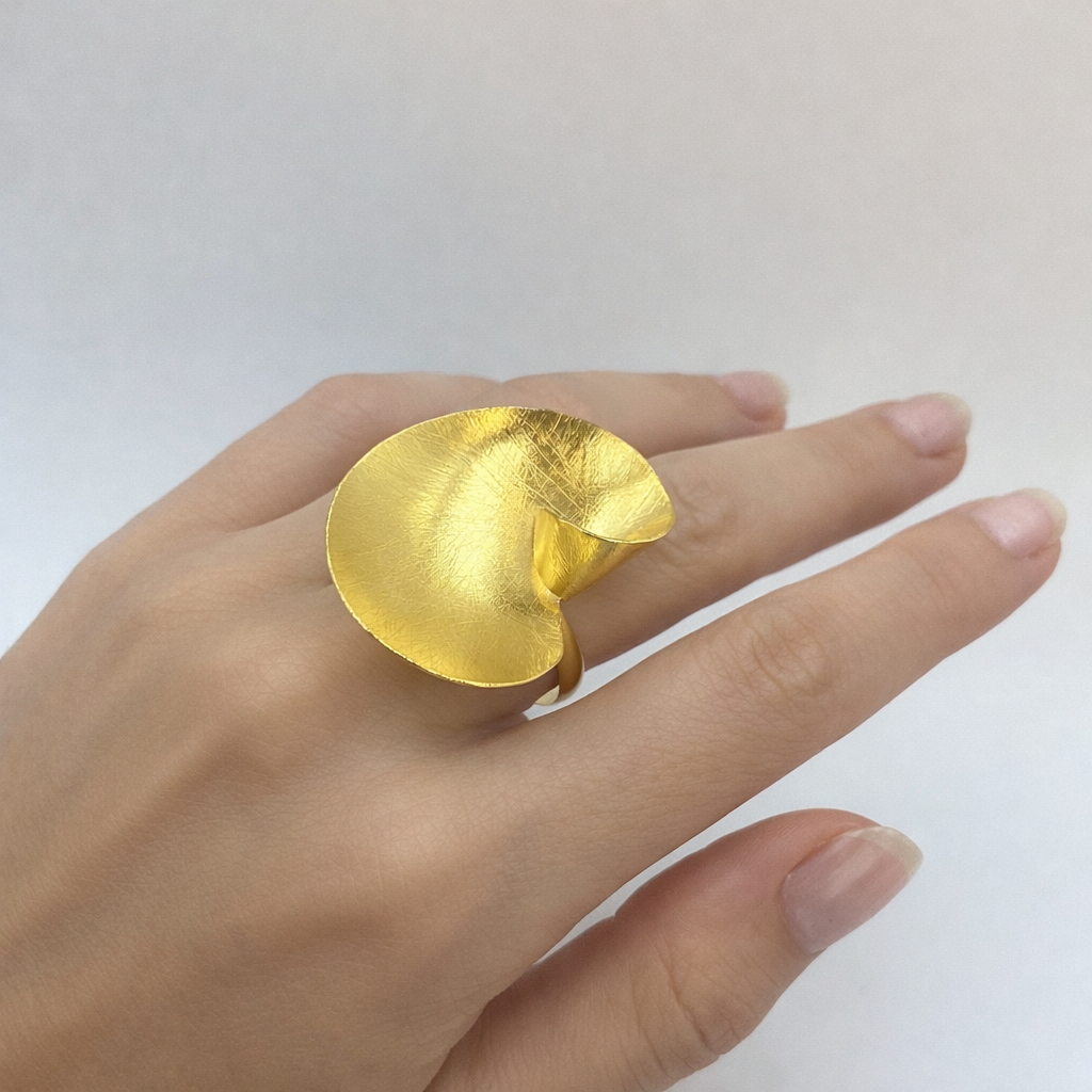 Anillo ELBA bañados en oro - Diseño con carácter