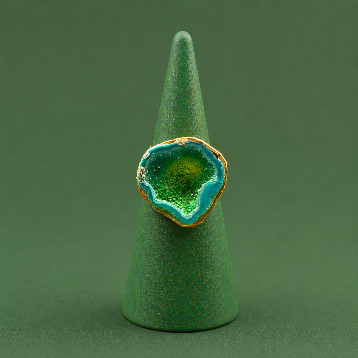 Anillo bañado en oro y piedra cuarzo ágata verde - baño de oro