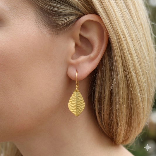 EARRINGS WITH THREE LEAVES PLATED IN GOLD AND RHODIUM