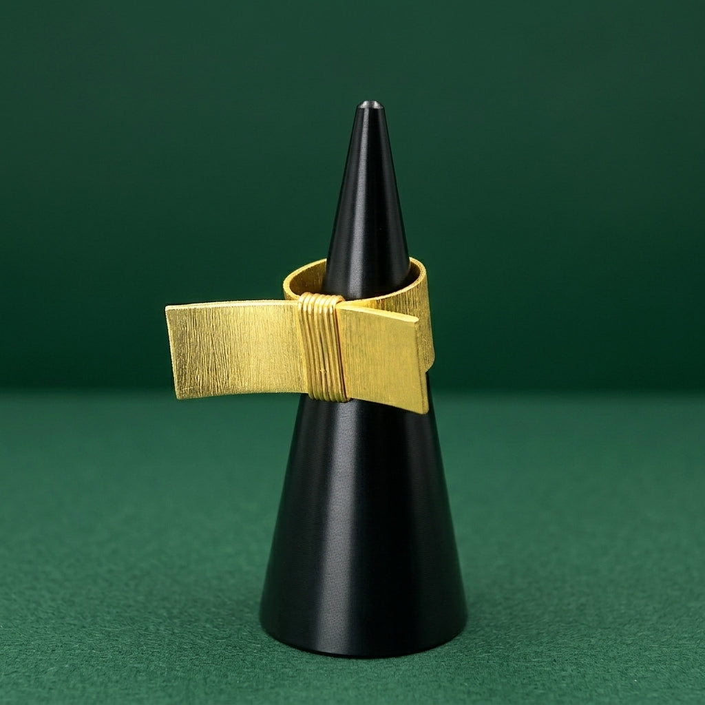 Anillo OBI bañados en oro - Diseño con carácter