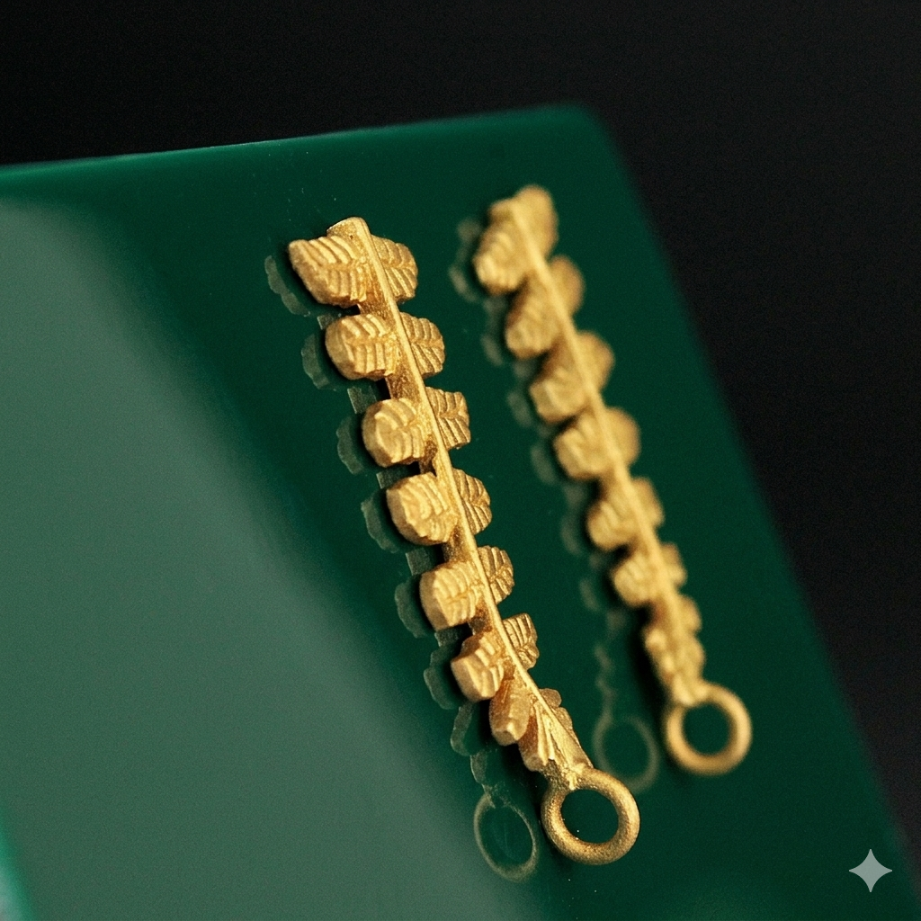 Pendientes HELECHO bañados en oro - Diseño con carácter