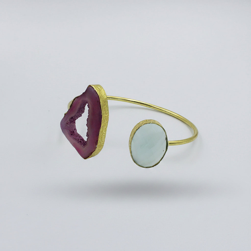 Brazalete 2 piedras rosa y celeste - calcedonia y cuarzo ágata bañado en oro