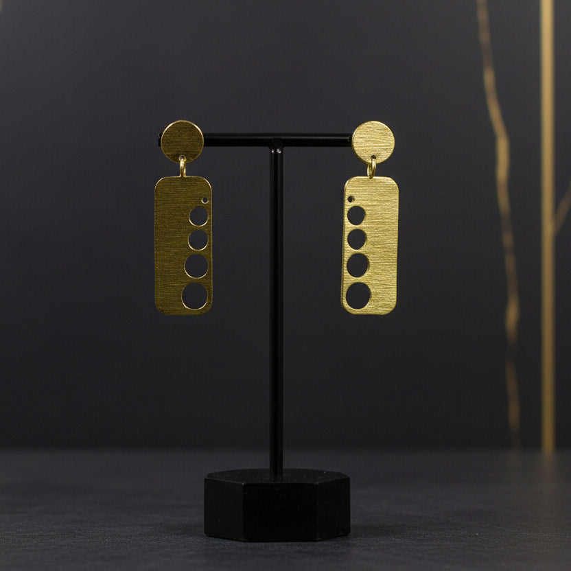 Pendientes BAUHAUS bañados en oro - Diseño con carácter