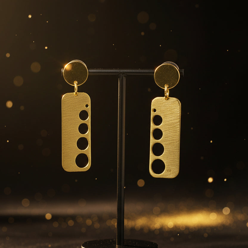 Pendientes BAUHAUS bañados en oro - Diseño con carácter