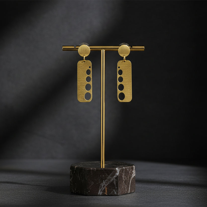 Pendientes BAUHAUS bañados en oro - Diseño con carácter