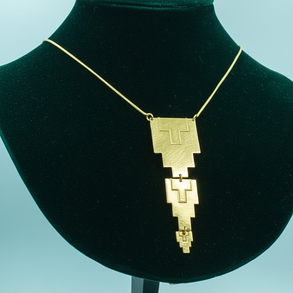 Collar KAVANAGH con colgante bañada en oro