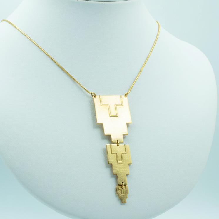Collar KAVANAGH con colgante bañada en oro