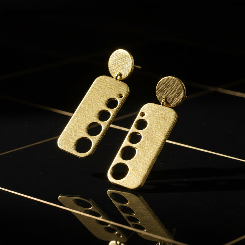Pendientes BAUHAUS bañados en oro - Diseño con carácter