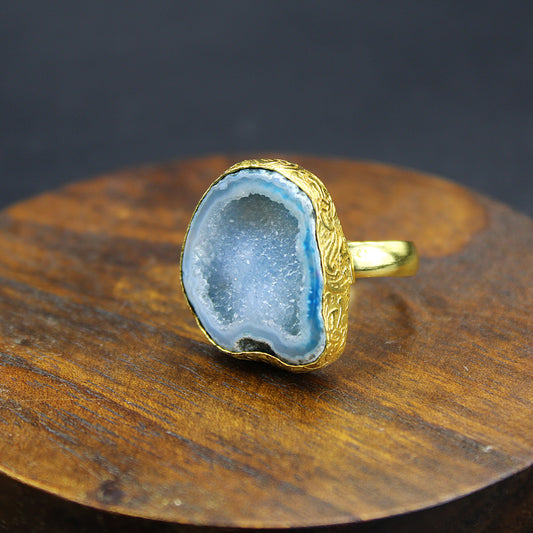 Anillo bañado en oro y piedra cuarzo ágata azul celeste - baño de oro