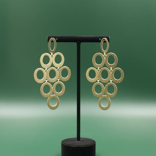 Pendientes OVALI bañados en oro - Diseño con carácter