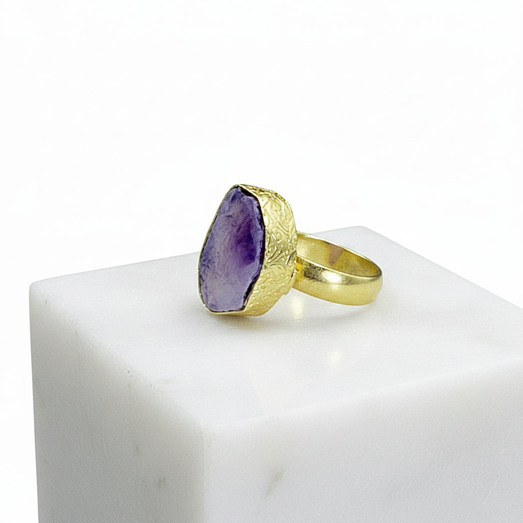 Anillo bañado en oro y piedra cuarzo ágata púrpura - baño de oro