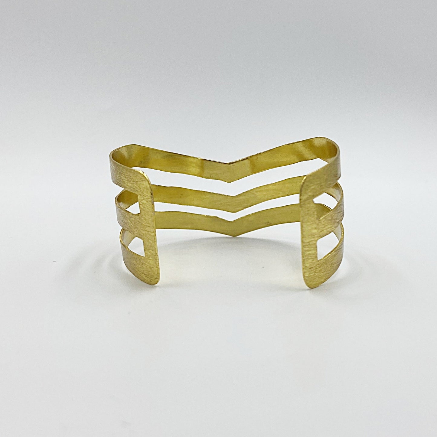 Brazalete WONDER bañado en oro - Diseño con carácter