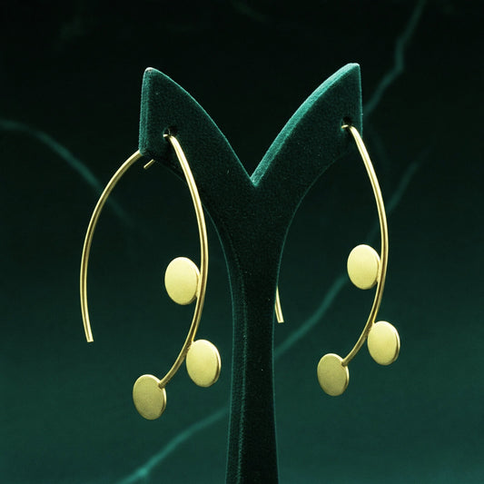 Pendientes SAKURA bañado en oro - Diseño con carácter