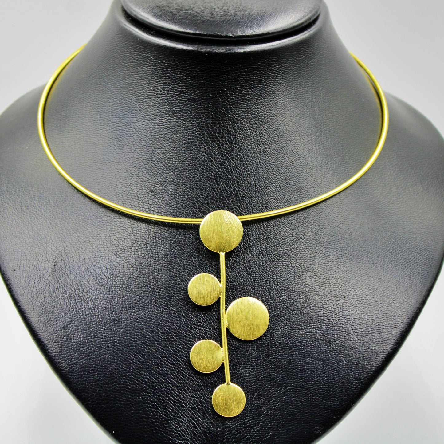 DECO choker with 18kt gold plated pendant
