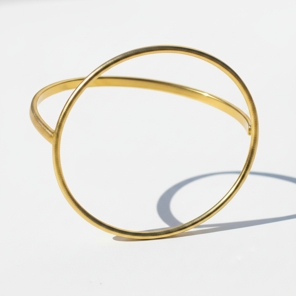 Brazalete SALERNO bañado en oro - Diseño con carácter