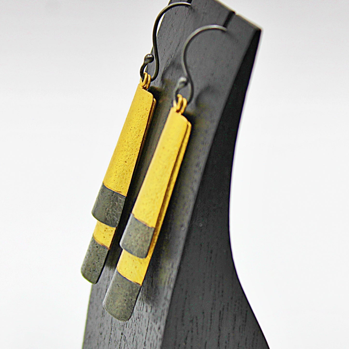 SAQQARA earrings plated in 18kt gold