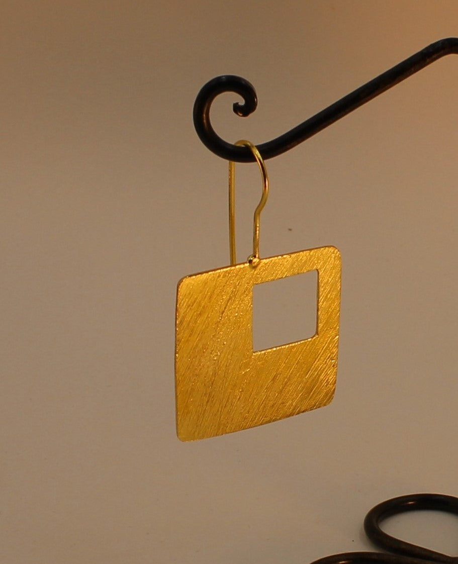 SIXTY-Quadrat-Ohrringe mit 925er-Silberbeschichtung