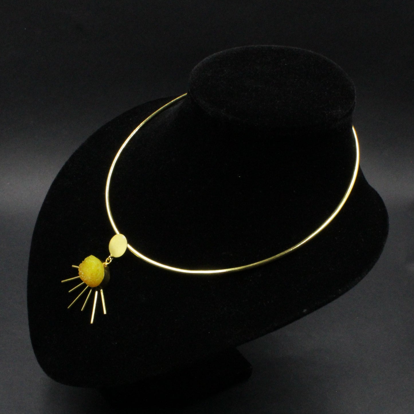 SOL choker with yellow quartz pendant plated in 18kt gold