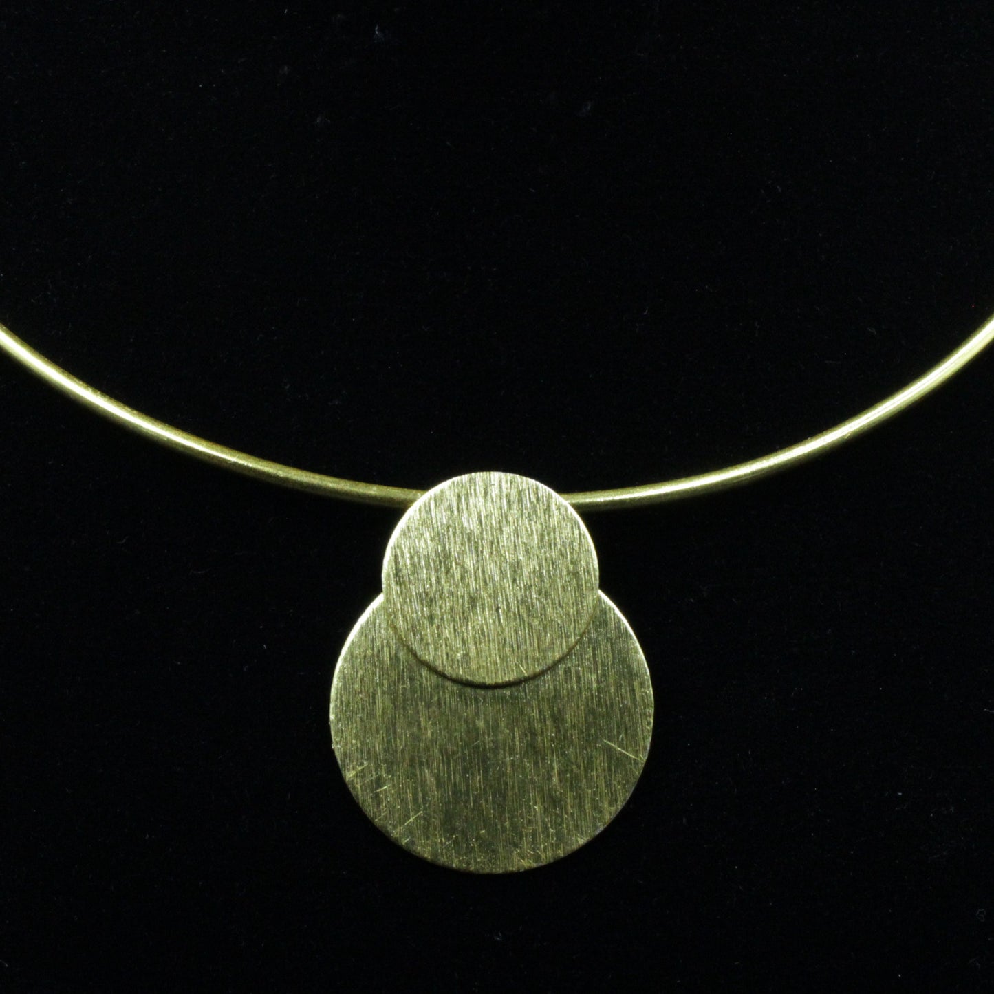 DECO choker with 18kt gold plated pendant
