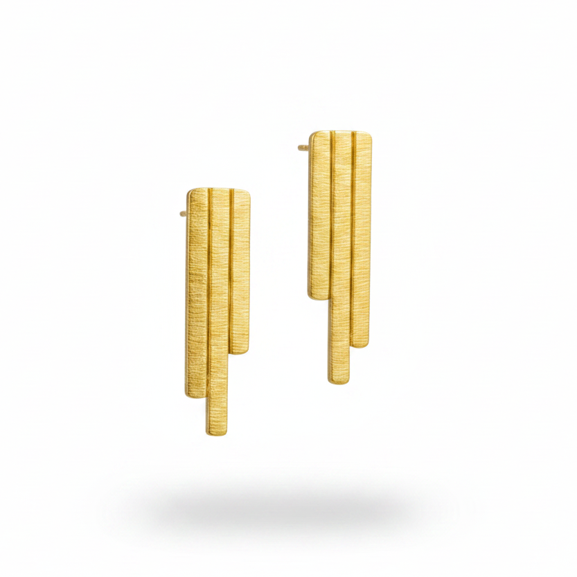 Pendientes LACRIME bañados en oro - Diseño con carácter