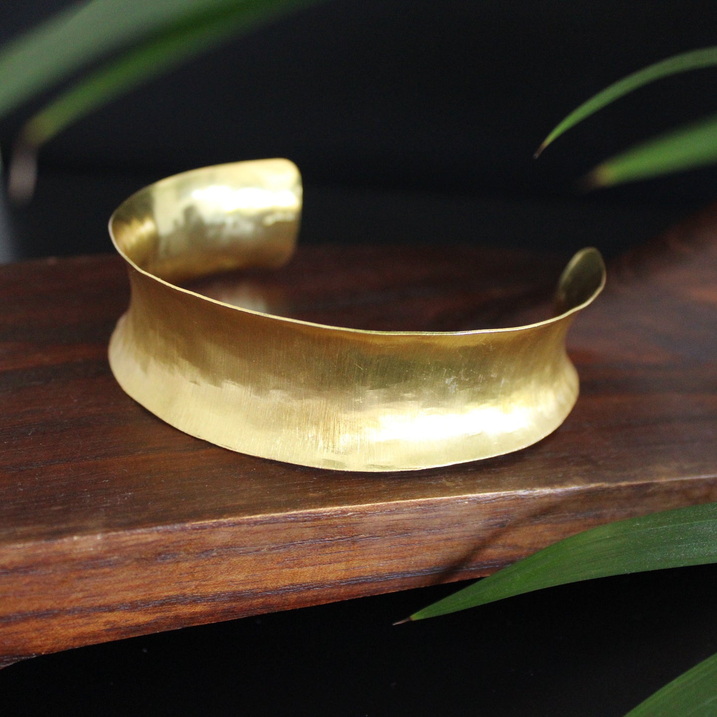 DECO choker with 18kt gold plated pendant