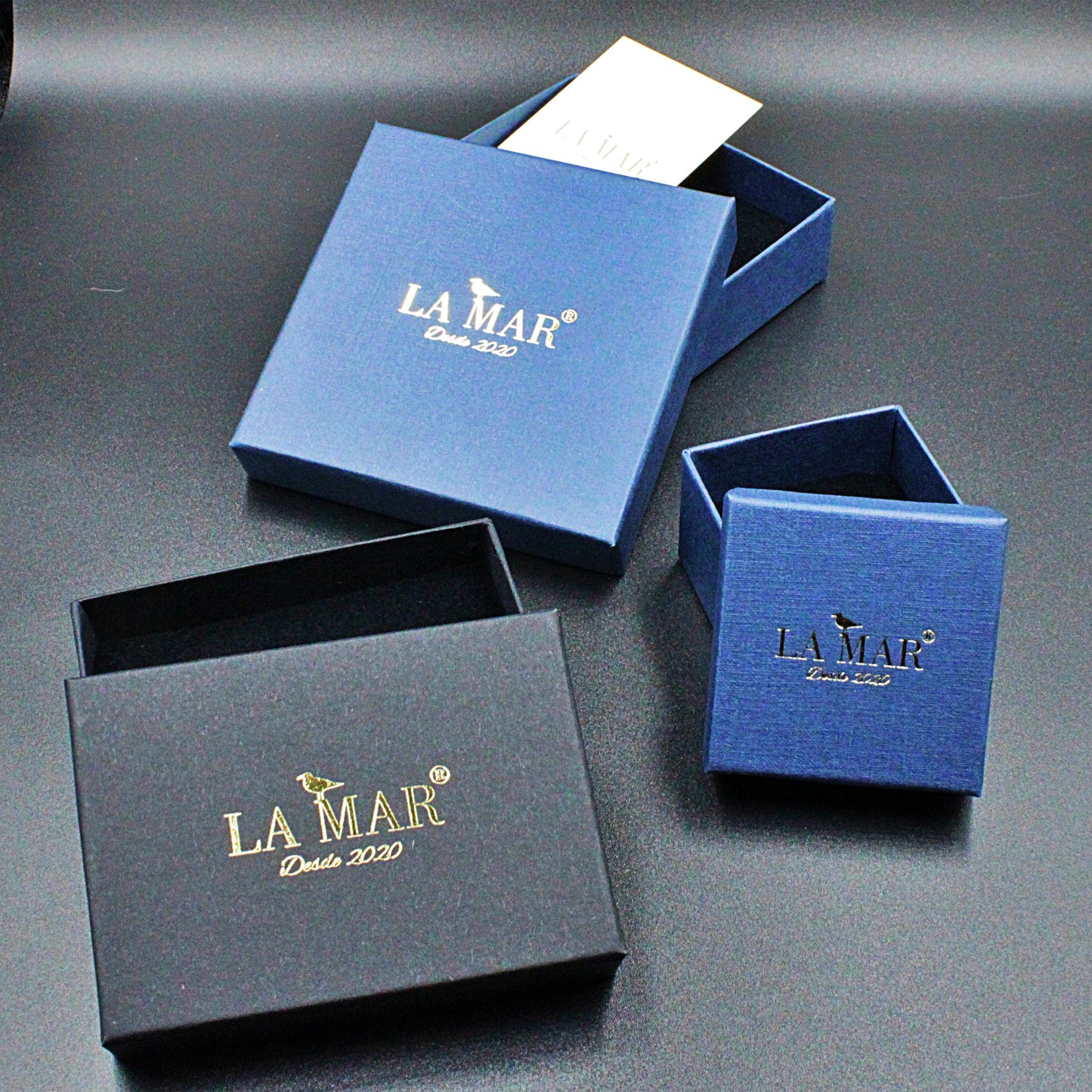 Collar CUBÉ bañado en oro - Diseño con carácter