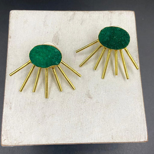 Pendientes SOL con cuarzo verde bañados en oro