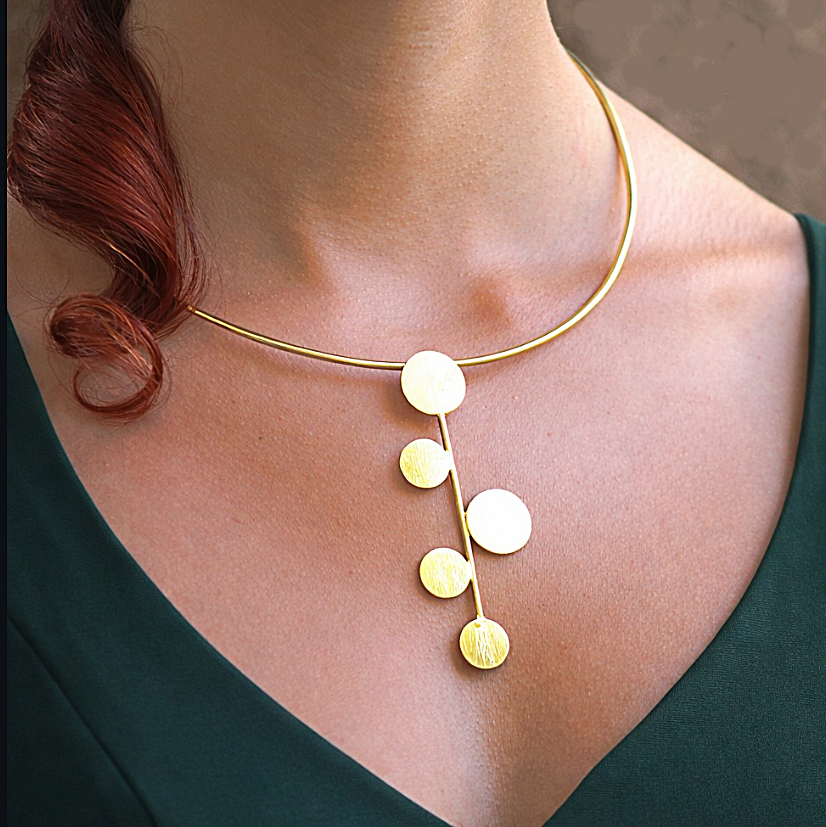 DECO choker with 18kt gold plated pendant