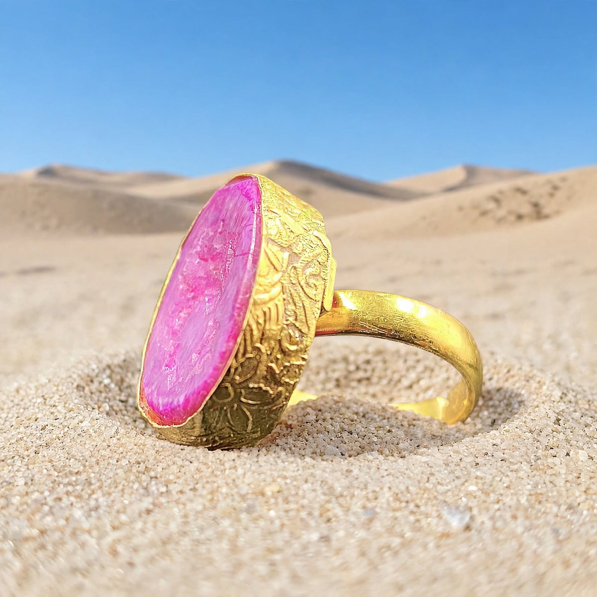 Anillo bañado en oro y piedra cuarzo ágata rosa intenso - baño de oro