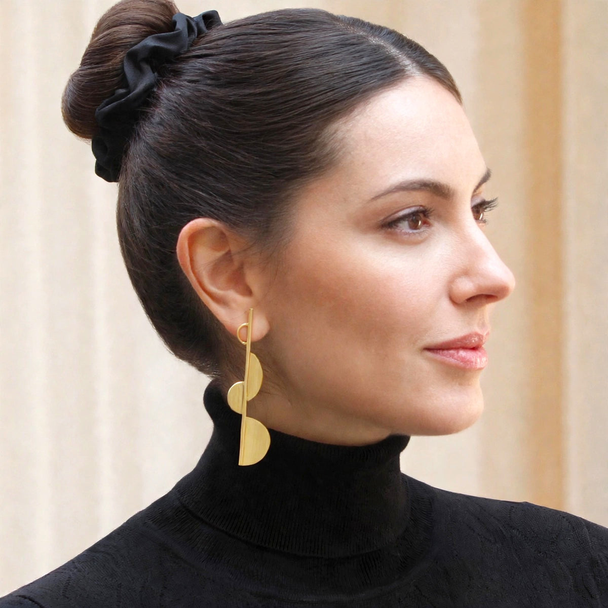 Pendientes IMPERIA bañados en oro - Diseño con carácter