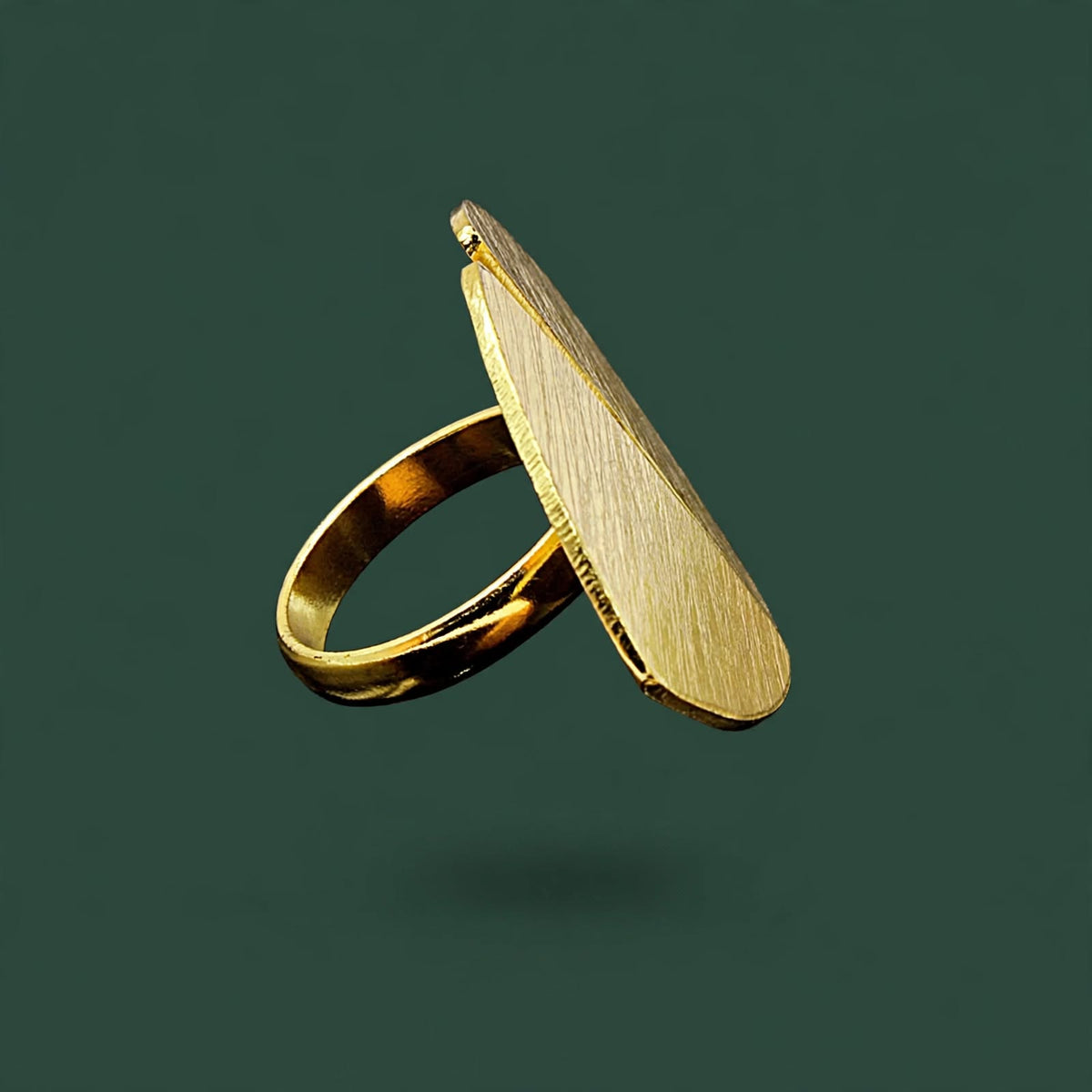 Anillo PISCIS bañado en oro